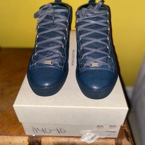 Balenciaga Arenas size 10